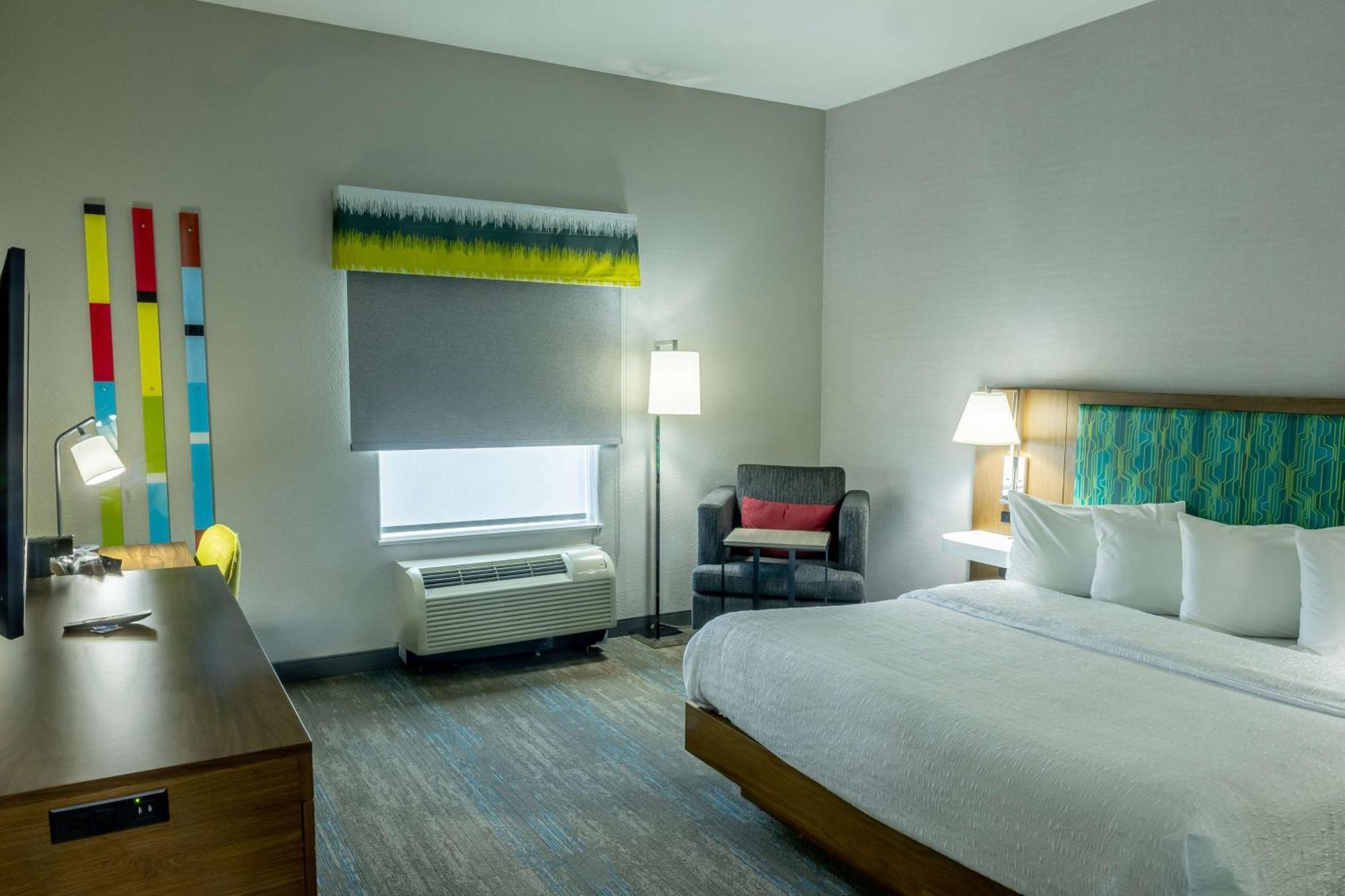 Hampton & Hotel 3*